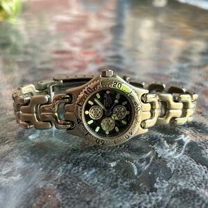 Swiss hunter | vintage stainless steal small watch water resistant